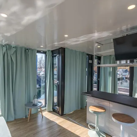 보트호텔 La Dolce Vita House Boat