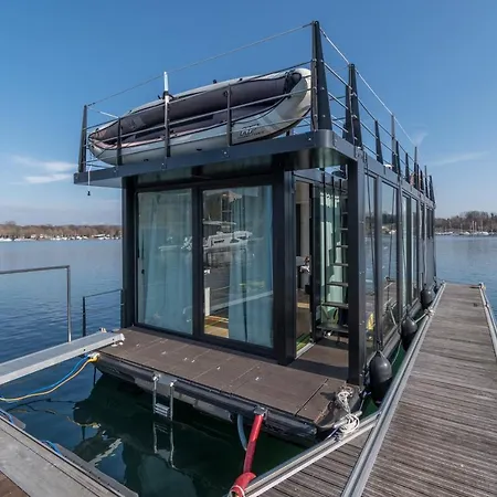 Ботель La Dolce Vita House Boat Lisanza